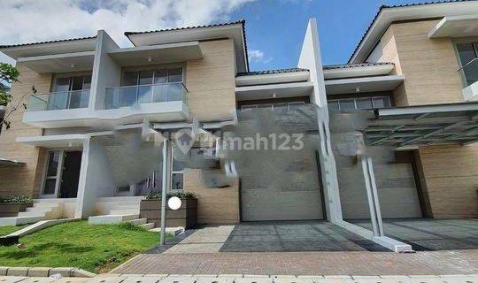 Serenade Lagoon Golf Island 250 M² Hadap Utara 1