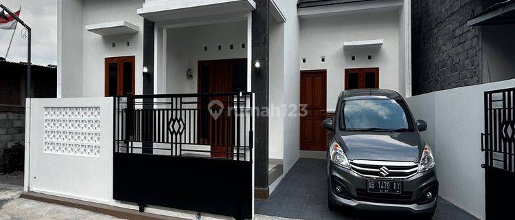 Rumah murah Siap Huni di jalan sambiro dekat Tajem 1