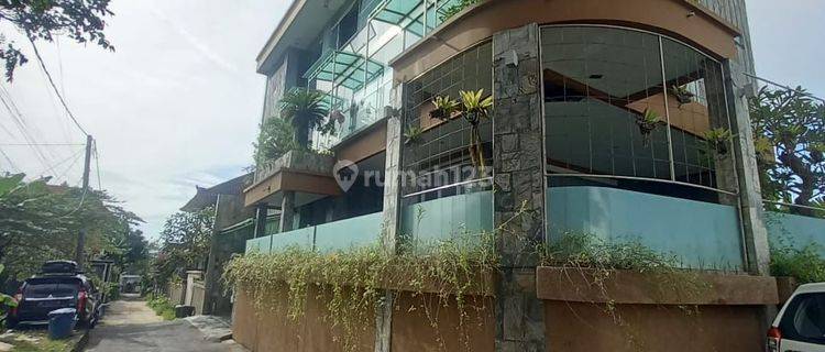 Villa Cantik Strategis Siap Huni di Canggu 1