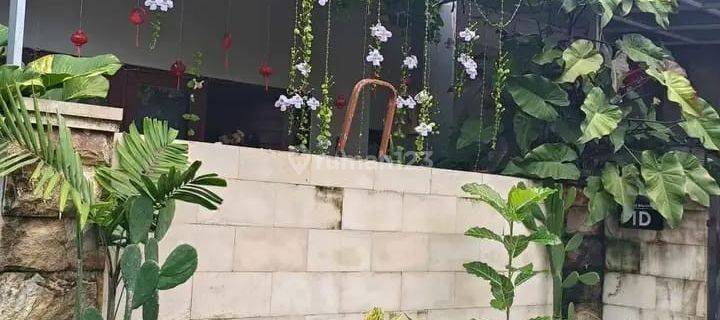 Rumah Mungli di Tukad Badung Renon, Denpasar 1
