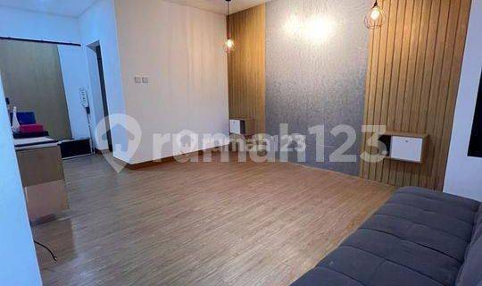 Rumah 2 Lantai Bagus Semi Furnished Sertifikat Hak Milik di Metro Permata, Tangerang 1