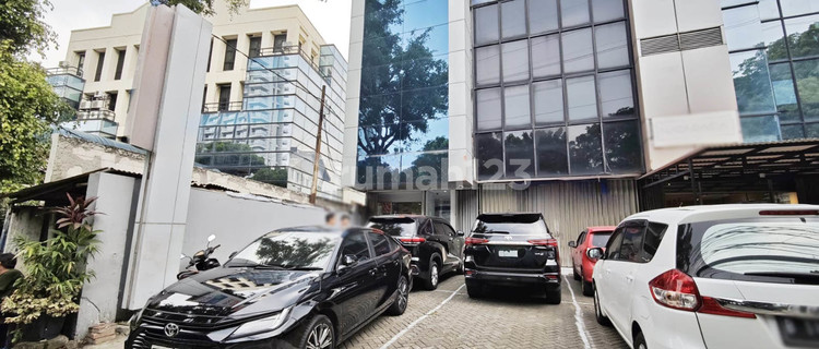 For Rent Strategic Shop House ex. Bank, tidy and ready to use, opposite Transjakarta bus stop, near Tugu Tani, Kwitang Raya, Senen. 1