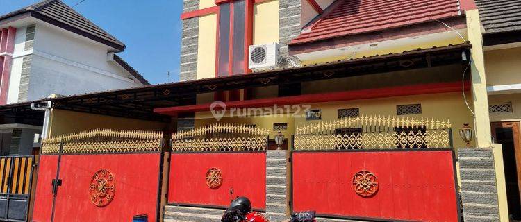 Rumah Impian Semi Furnished Strategis di Waru Gentan  1