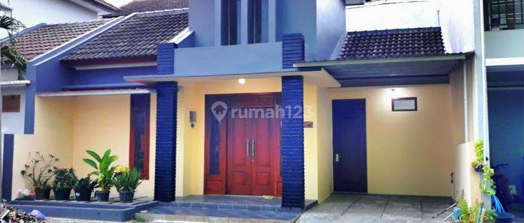 Rumah Bagus Semi Furnished di Gonilan, Sukoharjo 1