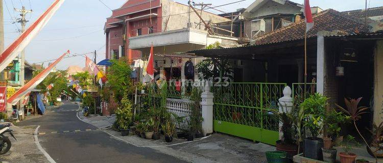 Rumah Murah 2 Lantai Hitung Tanah di Dekat Kampus Uns Cocok Untuk Kos Kosan 1