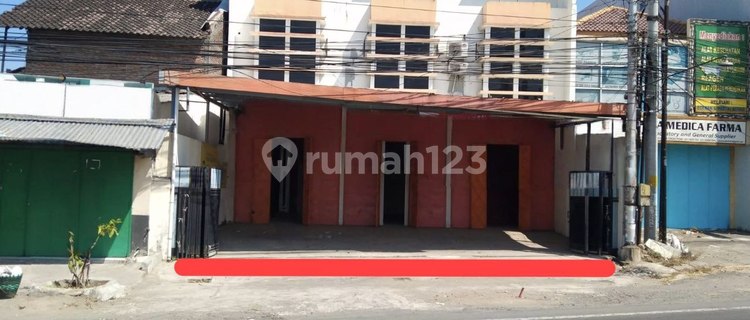 Cheap 2-Story Shop House in Strategic Location at Pabelan 1