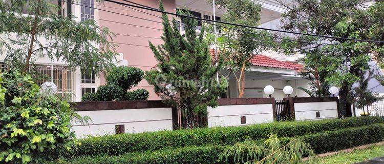 Rumah Kebayoran Mewah Simprug Furnished Siap Huni  1