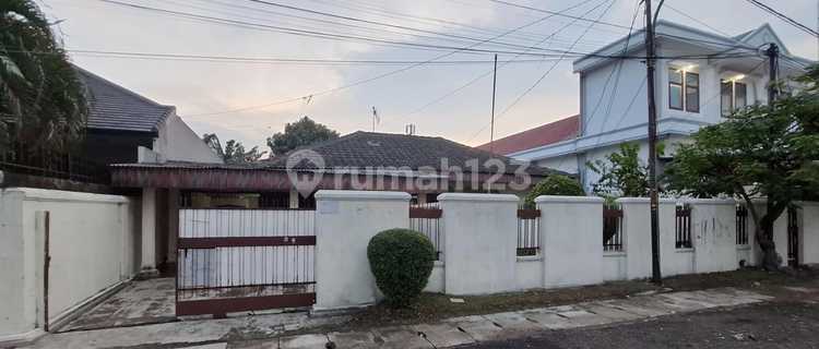 Rumah Hitung Tanah Harga Dibawah Pasaran Area Komersil  1