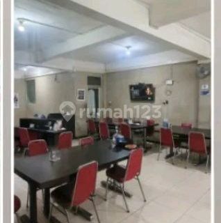 4-Storey Shophouse for Strategic Business in Kebon Jeruk 1