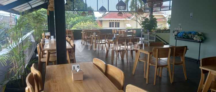Dijual Resto Atau Ruang Usaha Di Bsd. Jalan Utama 1