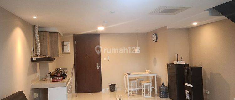 Di sewakan unit bizt loft type 2 lantai siap huni sebrang Uph 1