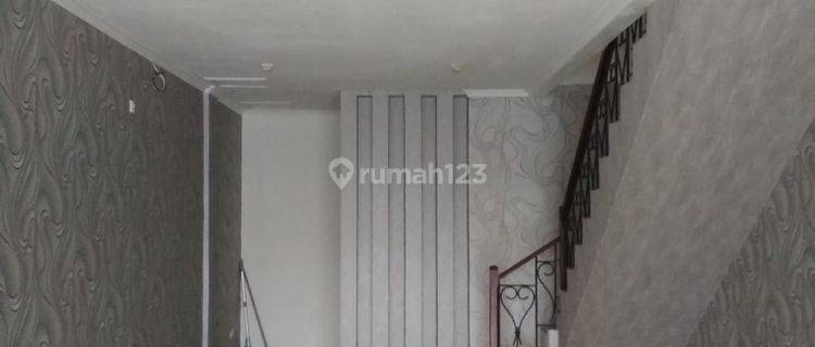 Dijual Ruko 2.25 Lantai Daerah Kota Wisata Cibubur 1