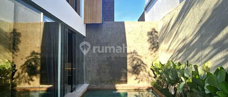 Modern New Luxury 3 Bedrooms Villa In Ubud 1