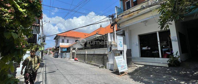 Two-Storey Boarding House With Thirteen Rooms Near Denpasar City Center 1