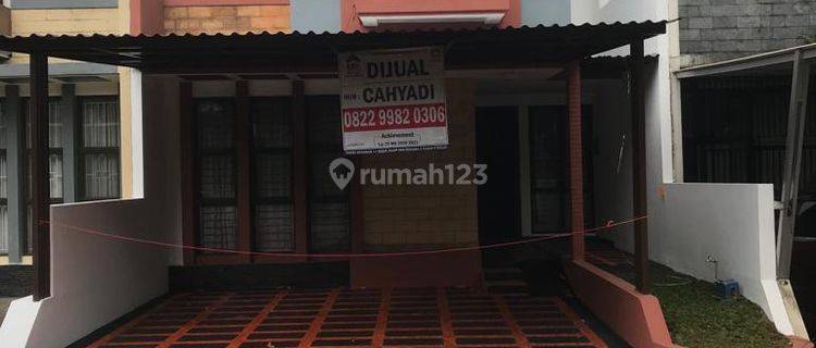 rumah 2 lantai minimalis 1