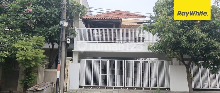 Disewakan Rumah Di Galaxy Bumi Permai Surabaya 1