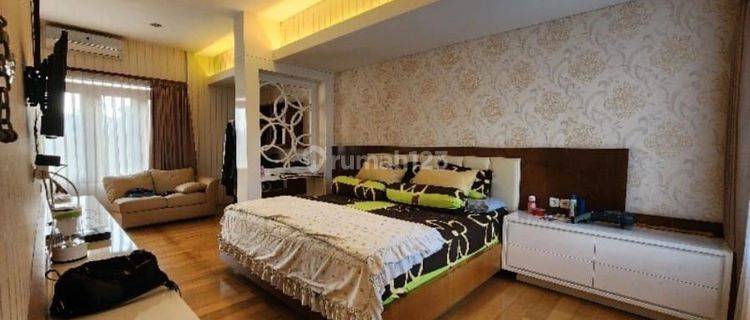 Jual Murah Rumah Lux Bagus Minimalis Setiabudi Regensi Regency Furnish 1