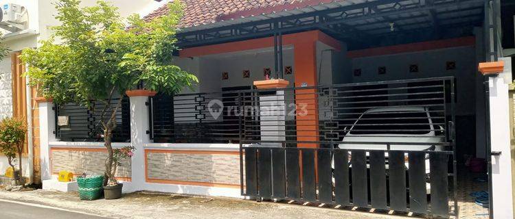 Rumah Cantik Semi Furnish Diperum Bekonang Mojolaban Skh 1