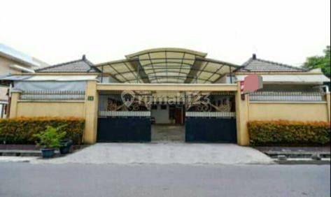 Rumah Kos Mewah Exclusif Full Furnish Jajar Laweyan Solo 1