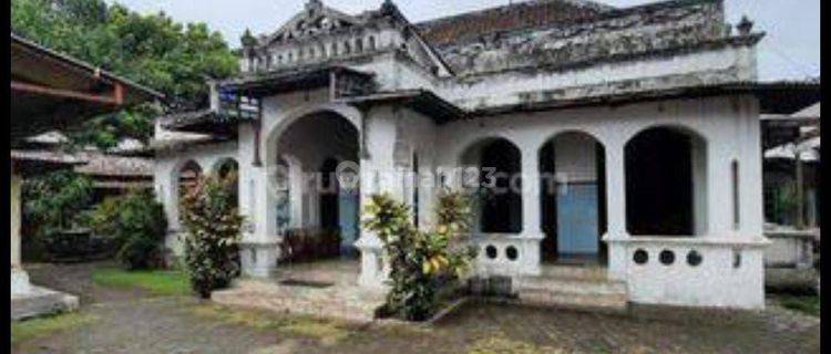 Rumah Kolonial Terawat Pinggir Jalan Penumping Solo 1