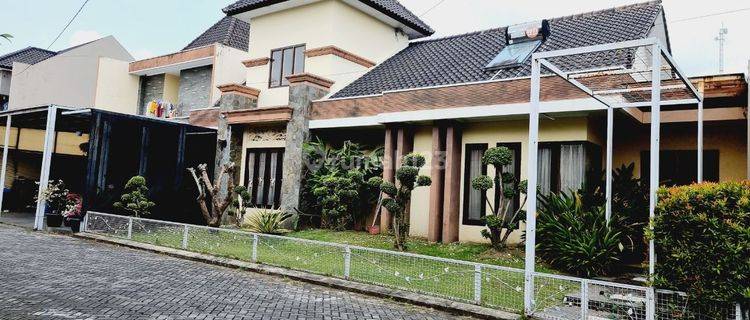 Rumah Hunian Mewah di Cluster Premium Gentan Sukoharjo 1