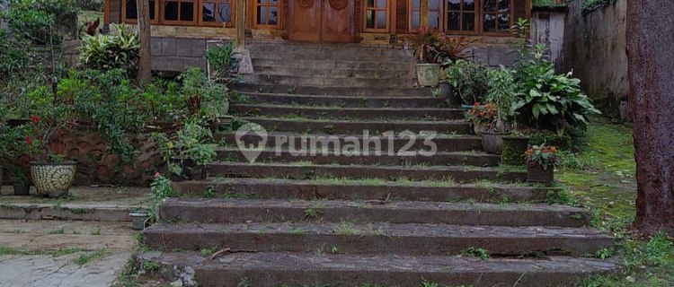 Rumah Joglo Nyaman Asri Luas Banyumanik Semarang 1