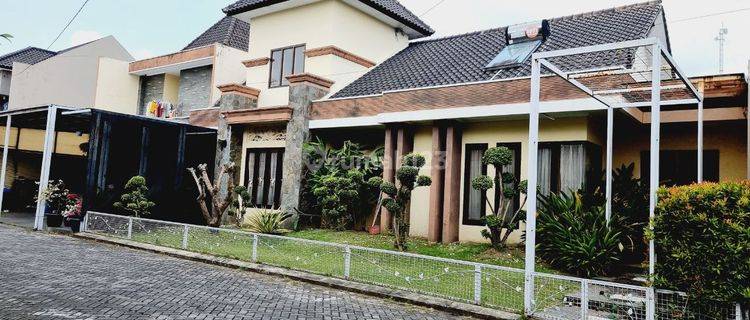 Rumah Mewah Lingkungan Cluster Premium Gentan Sukoharjo 1