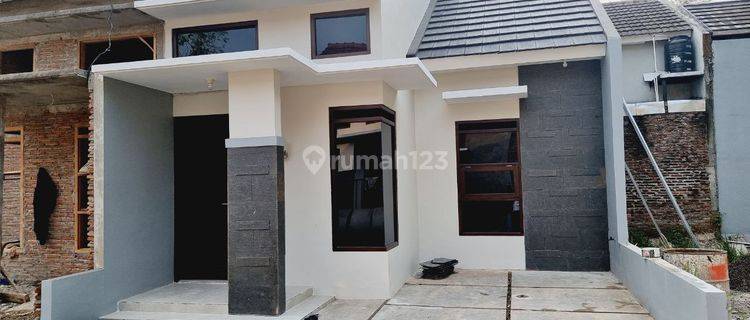 Rumah Baru Modern Minimalis Ndibal Ngemplak Boyolali 1