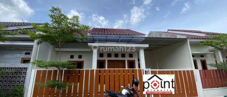 Rumah Baru Modern Siap Huni Gumpang Sukoharjo 1