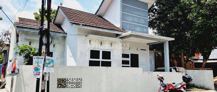 Rumah Baru Cantik 92m2 Hook Nyaman Gedongan 1