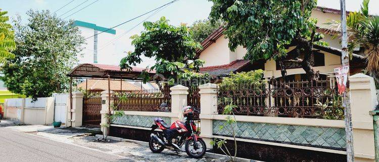 Rumah Hunian 2lt Nyaman Luas Kerten Laweyan Solo 1