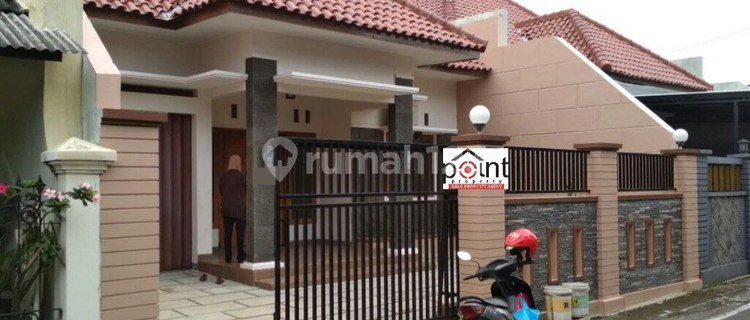 Rumah Mewah 1 Lantai Strategis di Kerten Solo 1
