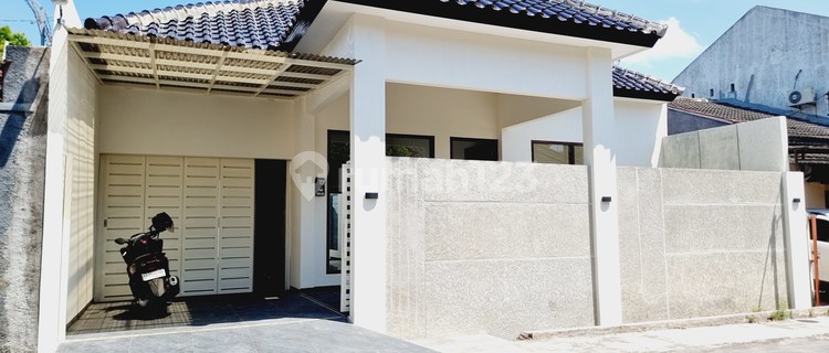 Luxury House 182M² New Fajar Indah Jajar Solo City 1