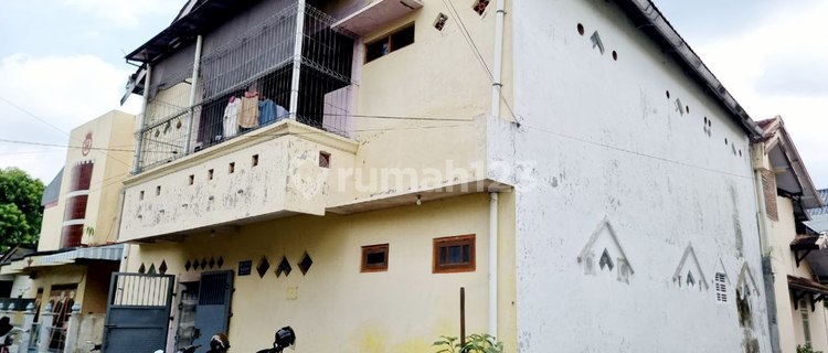 Women's Boarding House 2 Floors Fully Occupied Strategic Location Near UIN SKH Campus 1