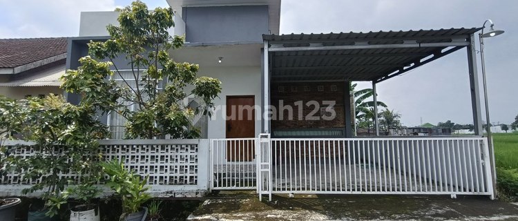 Rumah Bagus Luas Semi Furnish di Randusari Byl 1