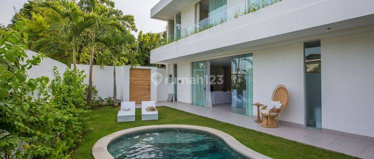 Modern 4 Bedroom Villa For Yearly Rental In Berawa 1