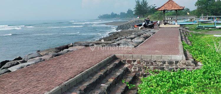 Dijual Tanah Hak Milik Depan Pantai Lebih 1