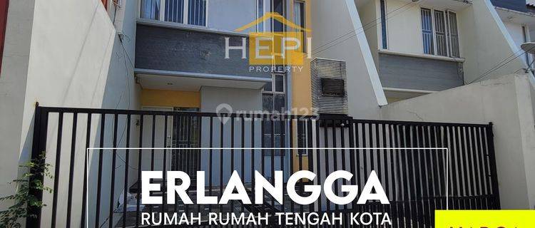 Dijual rumah di tengah kota Semarang.
Lokasi di Jl Erlangga.
 1