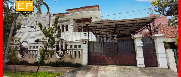 Rumah Tengah Kota Dekat Simpang Lima 1