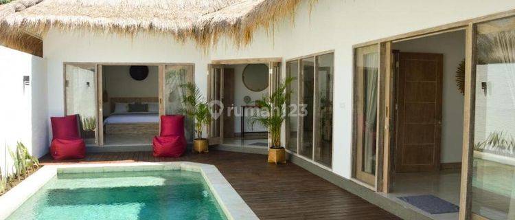 Freehold 2 bedroom Traditional Balinese Style Villa In Gili Air 1