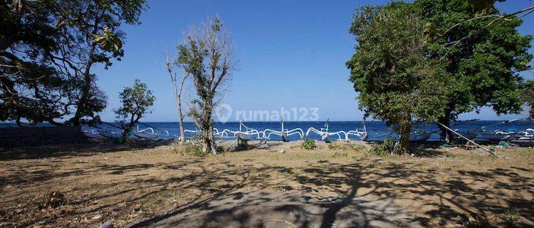 Freehold Commercial Beachfront Land In Amed 1