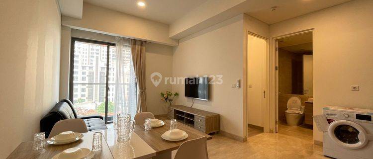 For Rent Apartemen  57 Promenade, 1BR  Semi Furnished 1