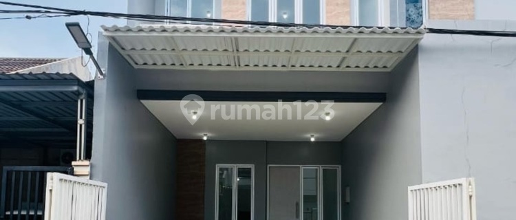 Candra Cottage 2-Story House, New Construction, Promo with Free Fees, Near Toll Road. 1