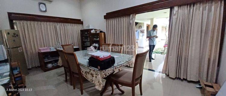 Rumah Model Belanda Lokasi Strategis Daerah Bisnis 1