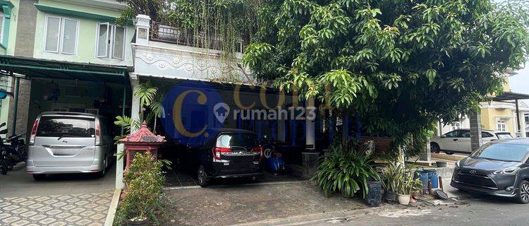 Rumah 2 lantai siap huni semi furnisehed terawat dan nyaman 1