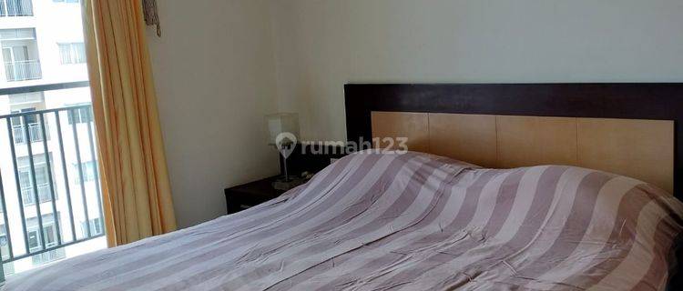 Sewa Apartemen Cosmo Mansion 1 Bedroom Lantai Tengah Furnished 1