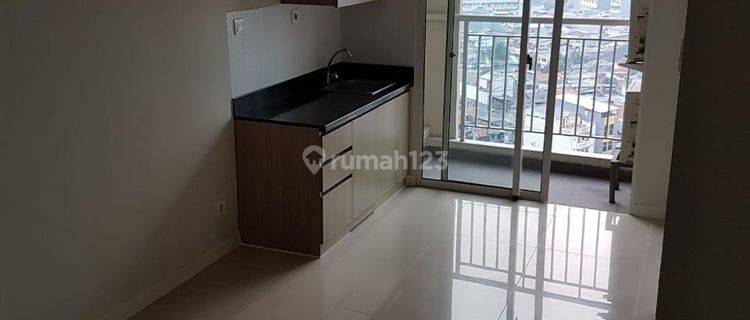 Jual Apartemen Madison Park 2 Bedroom Lantai Sedang Semi Furnished 1