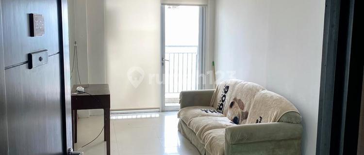 Disewakan 2 Bedroom Apartemen Cosmo Mansion Furnish Harga Murah 1