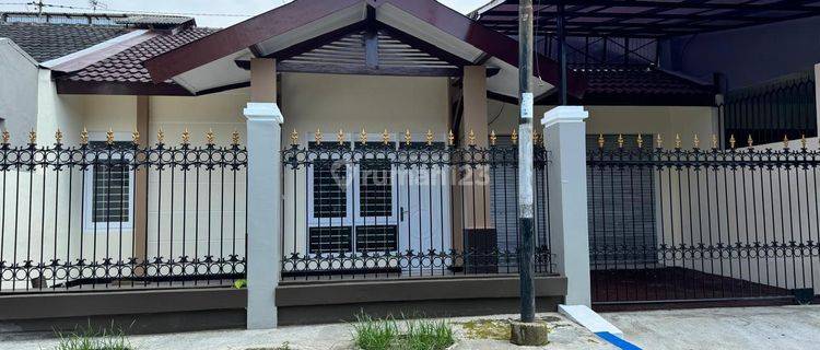 Dijual Rumah Lokasi di Perumahan Araya Malang 1