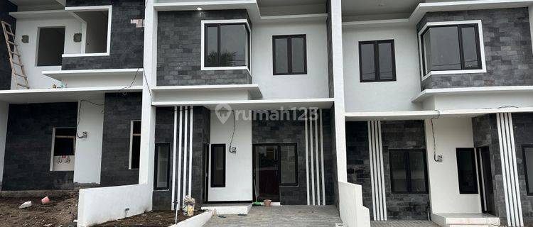 Rumah 2 Lantai View Pegunungan Lokasi di Lawang Malang 1